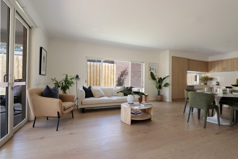 Vera-28-Living-Moreton Street-Frankston